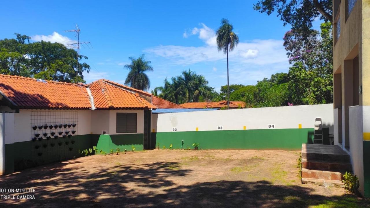 Pousada Recanto Das Maritacas Brotas Luaran gambar